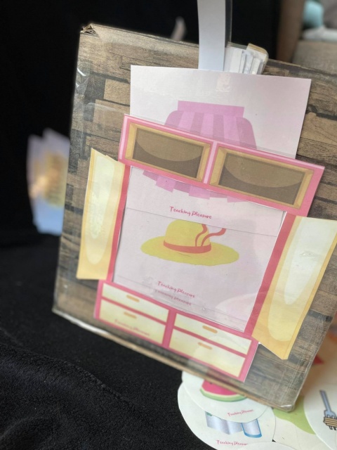 MAKE THEM SPEAK! Teacher's Magic Box MAKE THEM SPEAK! Teacher's Magic Box